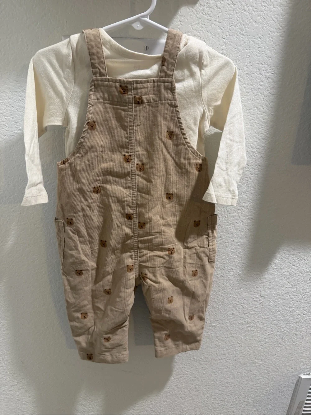 GAP nwt corduroy